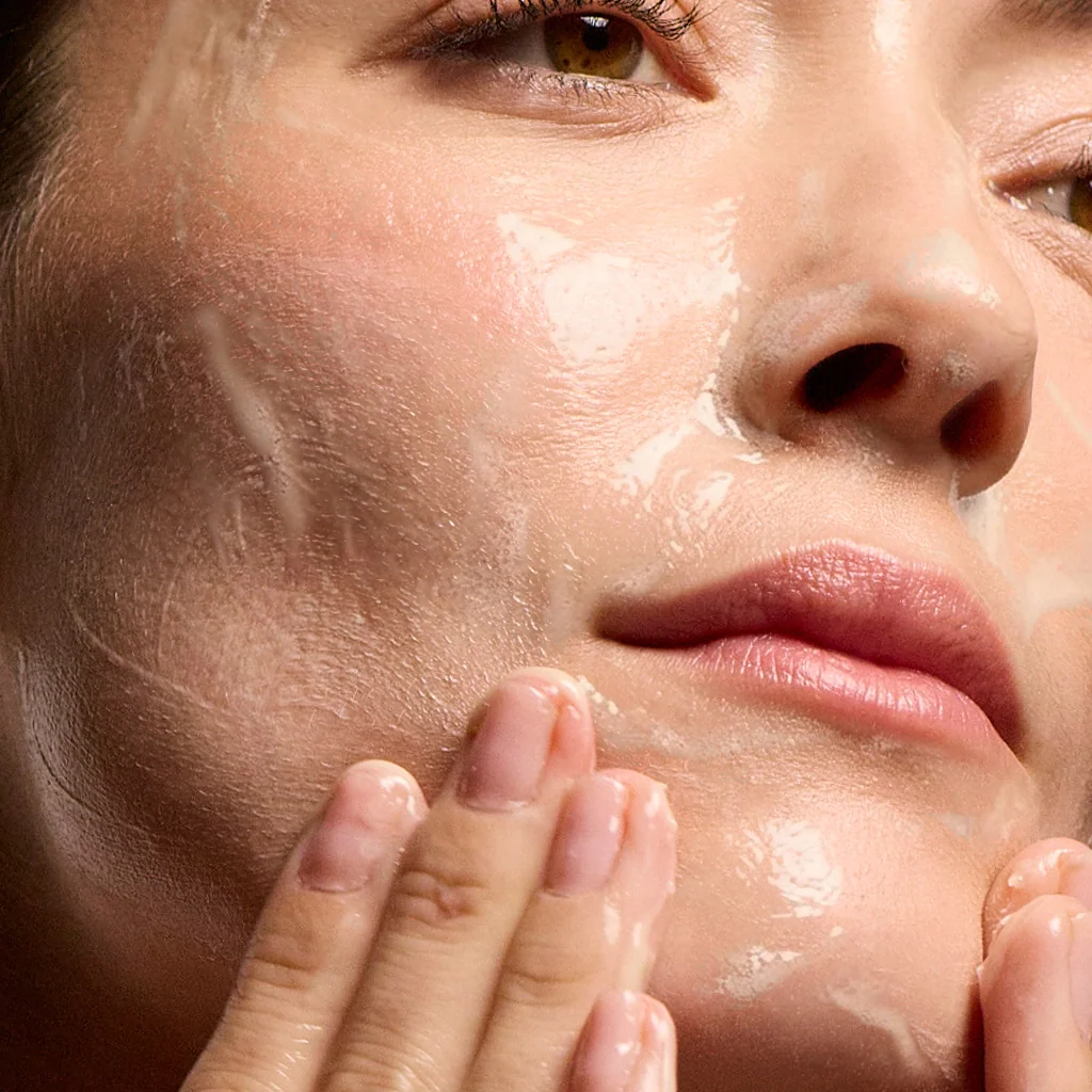 Active Renewal Cleanser™ - Image 4